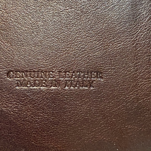 Valentina Made in Italy Tooled Leather Zip Around wallet EUC - Picture 9 of 10